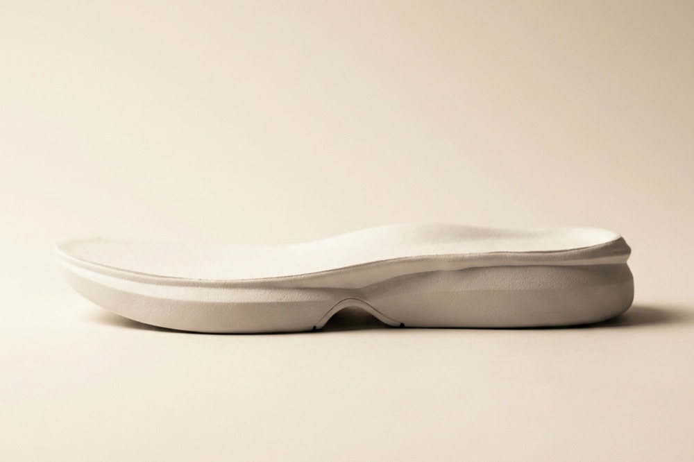 Side profile of the ultra-soft EVA midsole